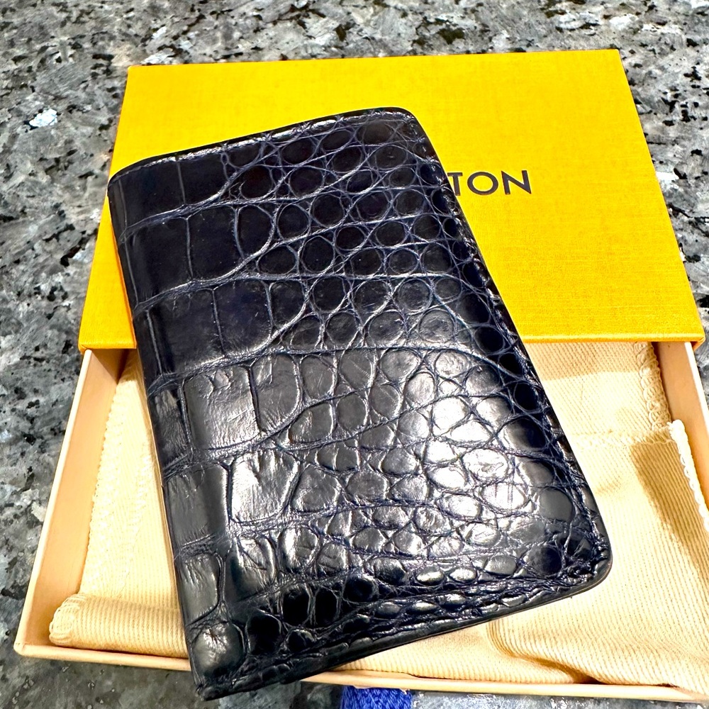 Louis Vuitton Exotic alligator leather pocket organizer 
navy blue 2018